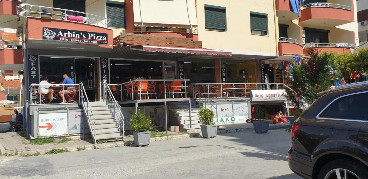Orange Apartment Golem  Exterior foto
